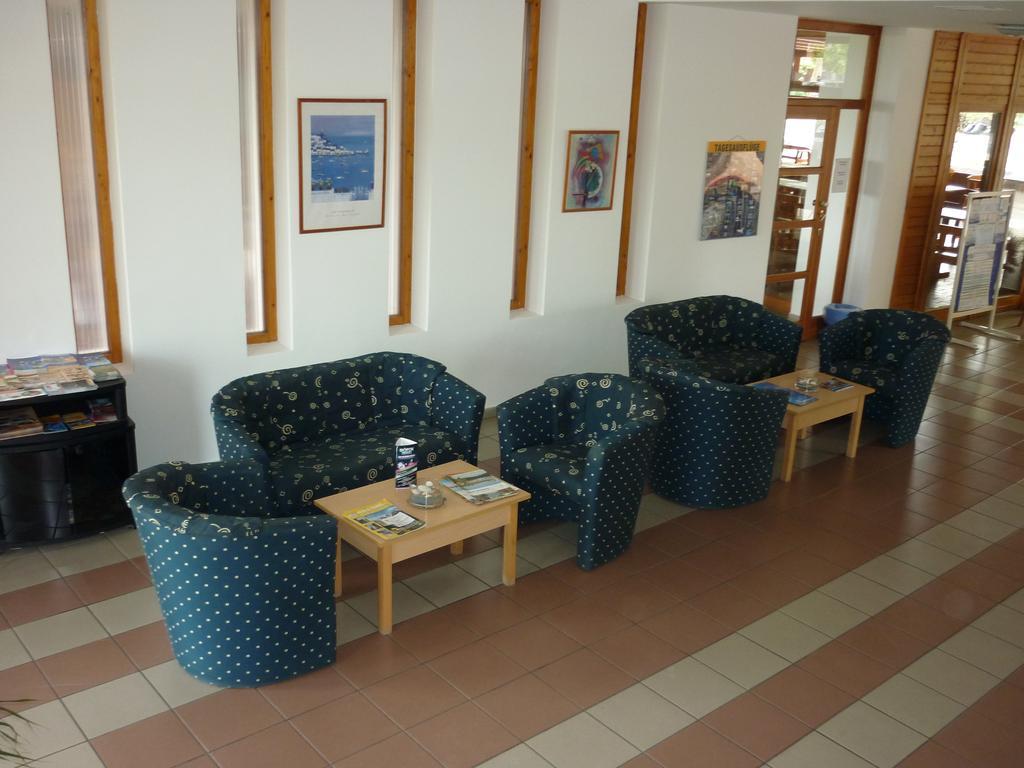Hotel Holiday Siófok Exterior foto
