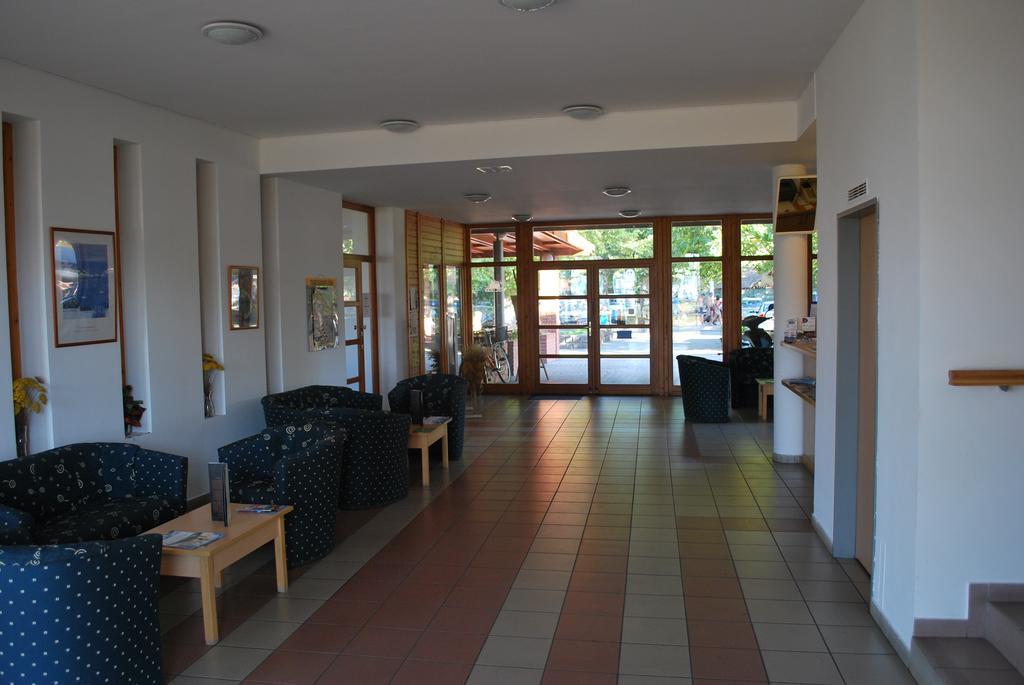 Hotel Holiday Siófok Exterior foto